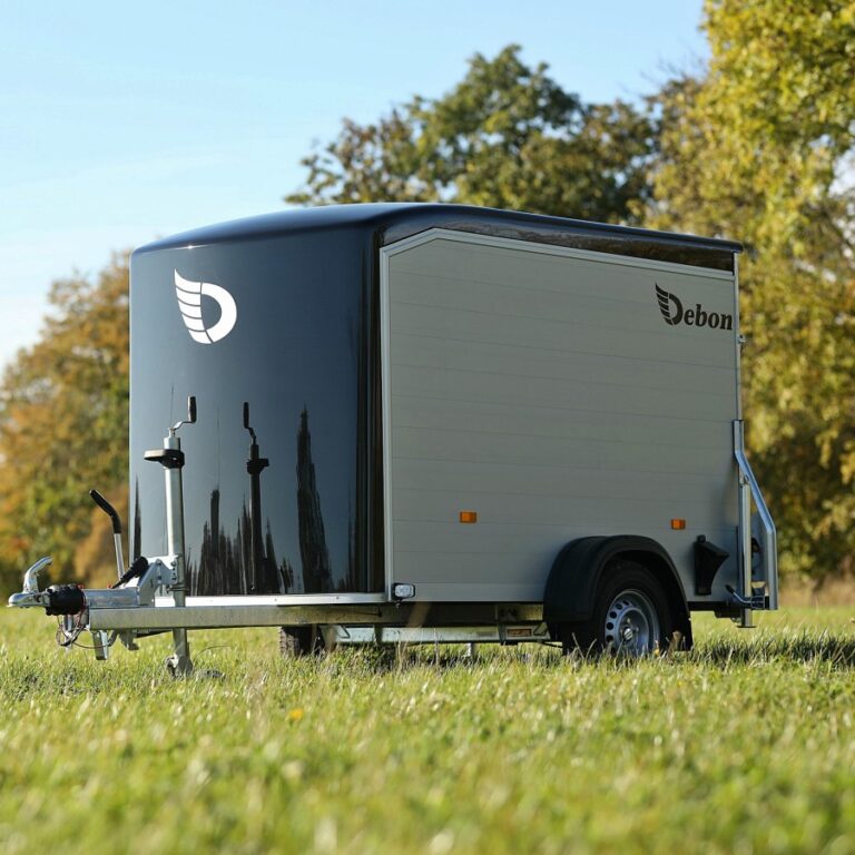 Remorque noire Debon – SDP Services vente et location de remorques
